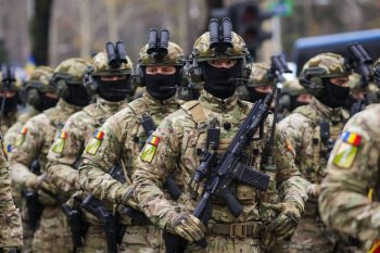 Militarii, polițiștii și funcționarii cu statut special: ce perioade necontributive sunt recunoscute în mod diferit