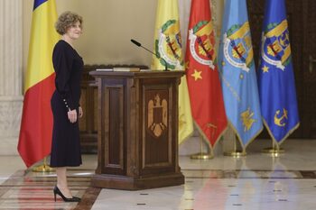 Olguța și Băluță se laudă cu spitale de la buget. Nu de la zero