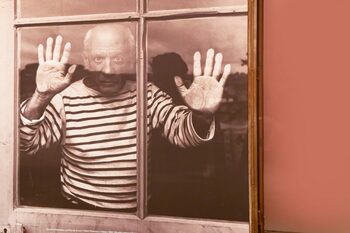 A scris istorie cu picturile sale, însă era extrem de brutal. Pe cea mai frumoasă dintre amantele sale a lăsat-o (…)