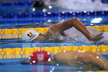 David Popovici, aur și record european la 100 m liber, al doilea cel mai bun timp din istoria probei