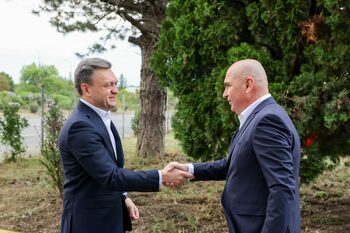 Bolojan e la Chișinău. Premierul Recean: Luăm peste 50% din energia electrică din România. O treime din exporturile (…)