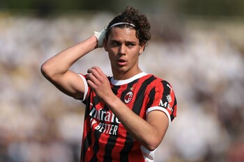 Românul Duțu a primit cea mai mică notă după Liverpool – AC Milan 2-4. Ce gafă a făcut tânărul fundaș