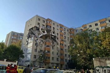 Adolescenta de 17 ani rănită în urma exploziei din Rahova, operată la coloană. Riscă să rămână în scaun cu rotile. (…)