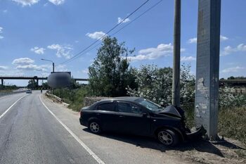 Șofer cu alcoolemie uriașă, implicat într-un accident în Craiova. A lovit un stâlp în plin. Avea 1,12 mg/l alcool în (…)