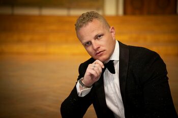 Tenorul ȘTEFAN von KORCH cântă în America Centrală în concertele “Los Tres Tenores,” în noiembrie