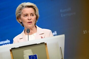 Comisia Europeană pregătește o restructurare majoră a aparatului său administrativ – Politico