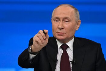 Premierul Suediei vrea intensificarea presiunii asupra lui Vladimir Putin