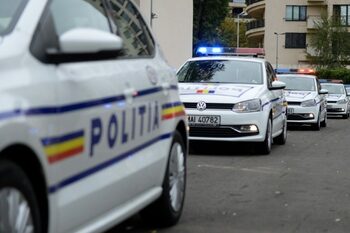 Un elev de 12 ani a murit în fața unei școli din Maramureș, în timp ce își aștepta mama. Băiatul abia ieșise de la (…)