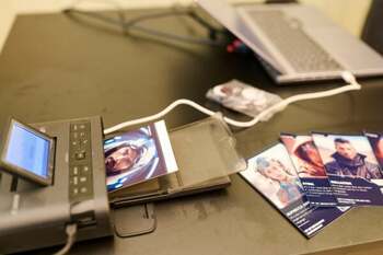 EXCLUSIV INTERVIU Care este povestea Fortune Teller, un „ghicitor” care îți creează un avatar digital, alimentat de (…)