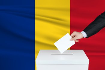 Primul incident la alegeri: O persoană prinsă când îşi poza buletinul de vot, în Constanţa