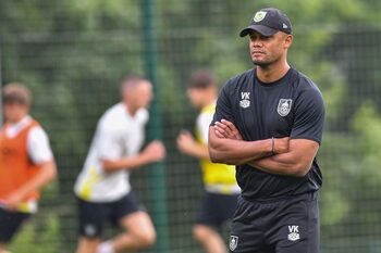 Antrenorul Vincent Kompany, ‘impresionat de spiritul de echipă al lui PSG’ înaintea meciului cu Bayern