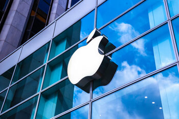 Apple a contestat amenda „fără precedent” dată de Comisia Europeană