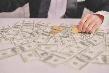 Averea celor mai bogați oameni din lume a ajuns la un nou record istoric în 2025