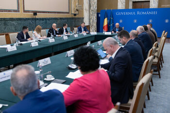 Guvernul continuă consultările pentru reforma administrației locale