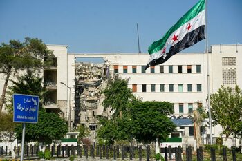 Statele Unite iau măsuri punctuale pentru a opri VIOLENȚELE din Siria. Israelul a bombardat Damascul în semn de (…)