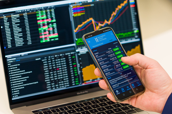 Cum se impozitează acţiunile în România: de la reţinerea la sursă pentru platformele rezidente, cu cote de 1% sau 3% (…)