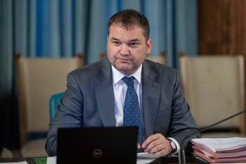 Ministrul Dezvoltării a micșorat salariile șefilor din companiile și instituțiile din subordine și a redus numărul (…)