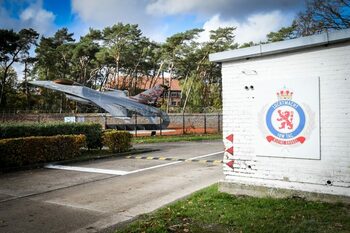 Dronele observate deasupra bazei aeriene belgiene „spionau” avioanele F-16, avertizează ministrul apărării