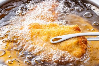 Substanțe chimice care pot duce la cancer, descoperite în alimente comune