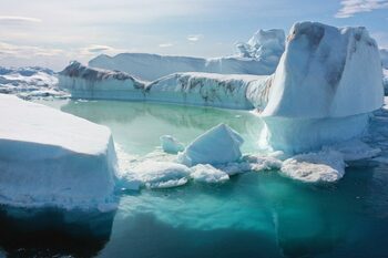 Groenlanda se micșorează și se deplasează spre nord-vest: semnele unei planete aflate în transformare continuă