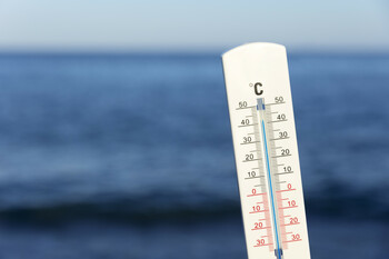 Vreme la extreme în România! Meteorologii anunță caniculă, furtuni violente și grindină. Care sunt zonele afectate (…)