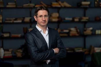 Cristian Tudorescu, consultant financiar: În loc să se laude, Guvernul ar trebui să mulţumească cetăţenilor şi (…)