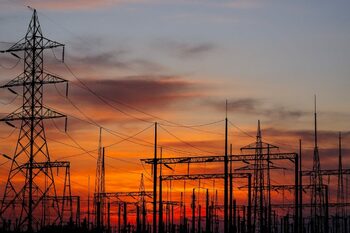 Operațiunea JUPITER: Percheziții la furnizori de energie suspectați de înșelăciune și spălare de bani