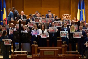 George Simion: „Nu ne dorim sinecuri. Ați văzut cine își dorește sinecuri! PSD fură cot la cot cu USR”