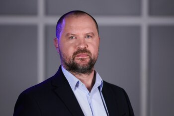 Ce se ascunde în spatele campaniei președintelui Nicușor Dan
