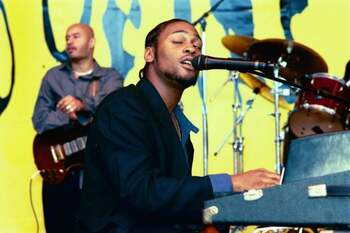 A murit D’Angelo, cântărețul de R&B premiat cu Grammy, la 51 de ani