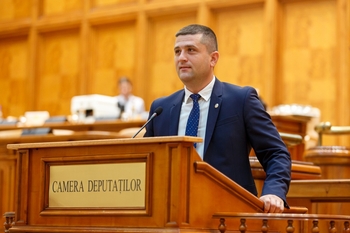 Bătaie de joc pe banii românilor! SALROM a organizat paranghelie în timp ce Salina Praid era în pericol