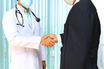 Românii care ar putea rămâne fără certificatul de handicap. Boala aceasta nu e considerată gravă