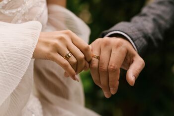 Doi miri au ajuns la spital, după slujba religioasă. Ce au vrut să facă pentru a avea „fotografia perfectă”