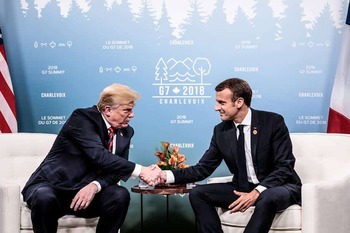Răboiul taxelor cu SUA: Macron anunță ”dezaprobarea foarte puternică” a Franţei şi face apel la UE să-şi apere (…)