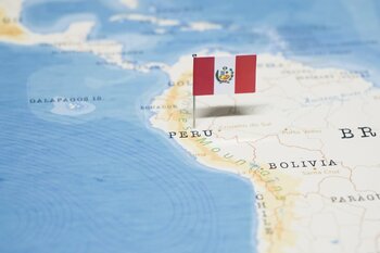 Peru a rupt relaţiile sale diplomatice cu Mexicul după ce i-a acordat azil unei foste şefe de guvern, implicată în (…)