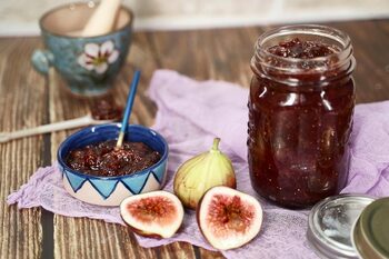 Cea mai simplă rețetă de dulceață de smochine. Ingredientul secret folosit de gospodinele din Banat