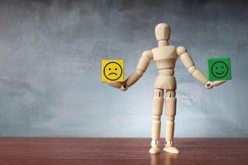 De ce suferim atunci când oamenii sau viața nu se ridică la nivelul așteptărilor? Psihologia, neuroștiința și (…)