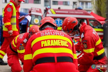 Explozie la o casă în Letea Veche (Bacău)/MS: Cele 4 persoane cu arsuri, transferate la spitale din București și (…)