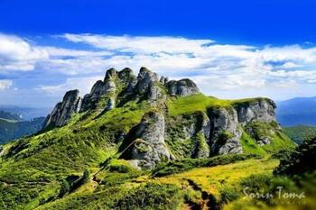 Fabuloasa Românie. Traseu de toamnă în Munţii Ciucaş: Cheia - Cabana Ciucaş - Şaua Tigăilor