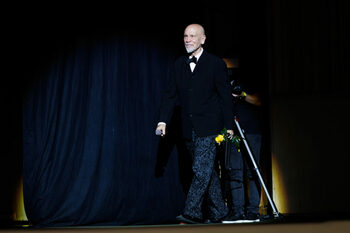 Vis, sacrificiu și muzică. Actorii din „Cravata Galbenă” vorbesc pentru Mediafax despre prețul vocației și puterea (…)