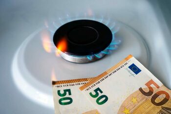 Românii caută soluții alternative pentru încălzire, precum centrala de GAZ. Câți metri cubi consumă pe zi pentru a (…)