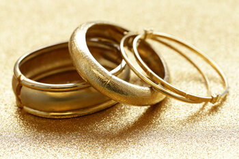 Record la prețul gramului de aur pe piața metalelor prețioase. Cât a ajuns să coste