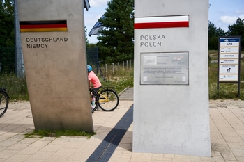 Polonia reintroduce controalele la frontierele cu Germania și Lituania