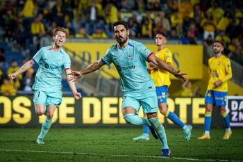 Gundogan a cumpărat o pagină de publicitate într-un ziar pentru a le mulţumi fanilor lui Manchester City