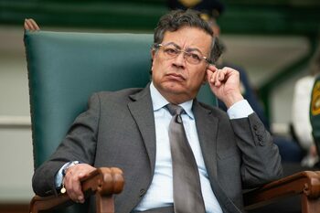 SUA îl sancționează pe președintele Columbiei, considerat vinovat de explozia producției de droguri. Liderii (…)