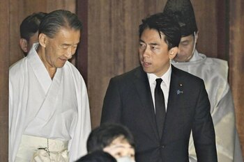 Ministrul japonez al Agriculturii a vizitat controversatul sanctuar Yasukuni