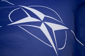 NATO dezvoltă pentru Ucraina un nou tip de armament bazat pe tehnologia AI