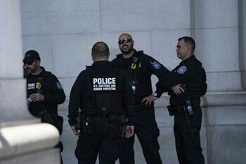 SUA suspendă toate deciziile privind azilul. Oficial american: Protecția acestei țări și a poporului american rămâne (…)