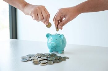România, pe ultimul loc la alfabetizare financiară în Europa. Cetățenii economisesc mai puțin de 10% din venit