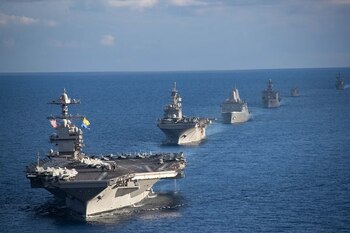 Donald Trump trimite un grup de atac de portavioane în Caraibe în „războiul” cu presupușii traficanți de droguri